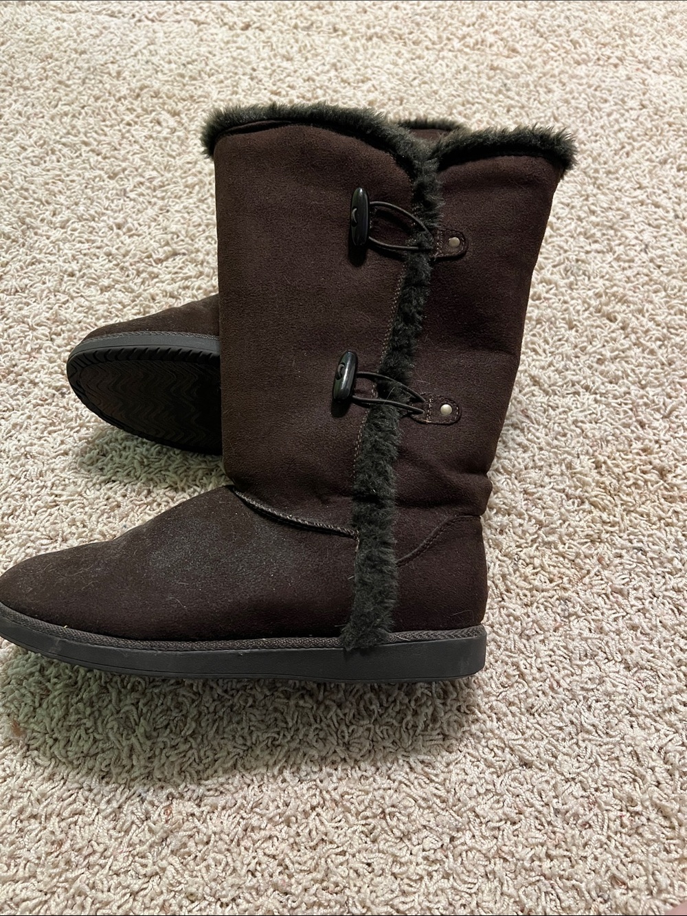 NWOT Women's Dark Brown Faux-Suede Winter Boots with Faux-Fur Trim size 8 1/2.